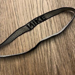 Nike Accessories - Headband Nike Accessories - Headband
